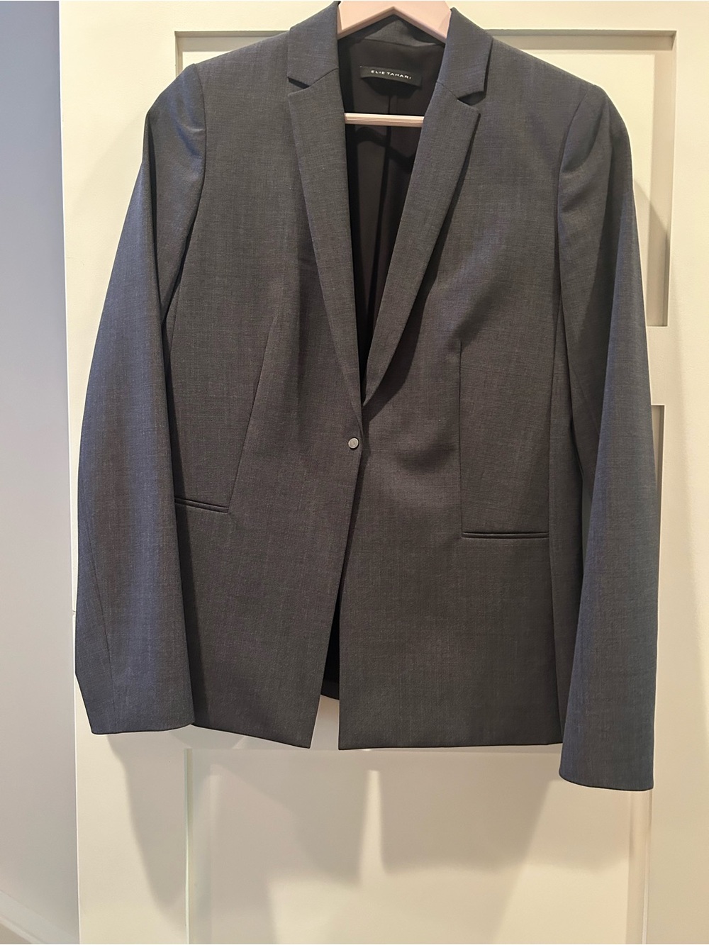 Tailored Gray Women’s  Blazer - Classic Single-Button